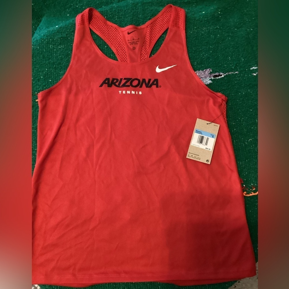 NWT-Nike Red Arizona Tennis Tank-SZ M
M3